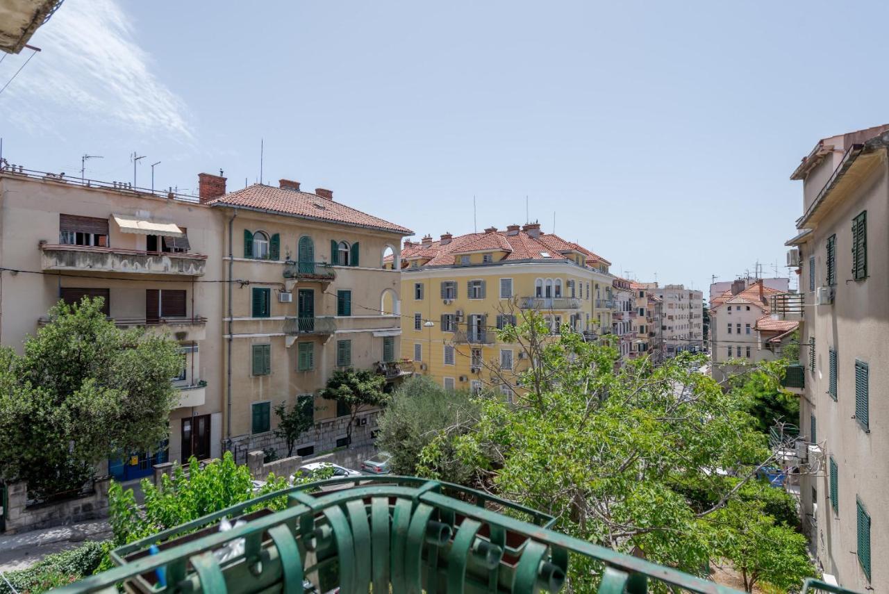 Apartment Pape Split Buitenkant foto