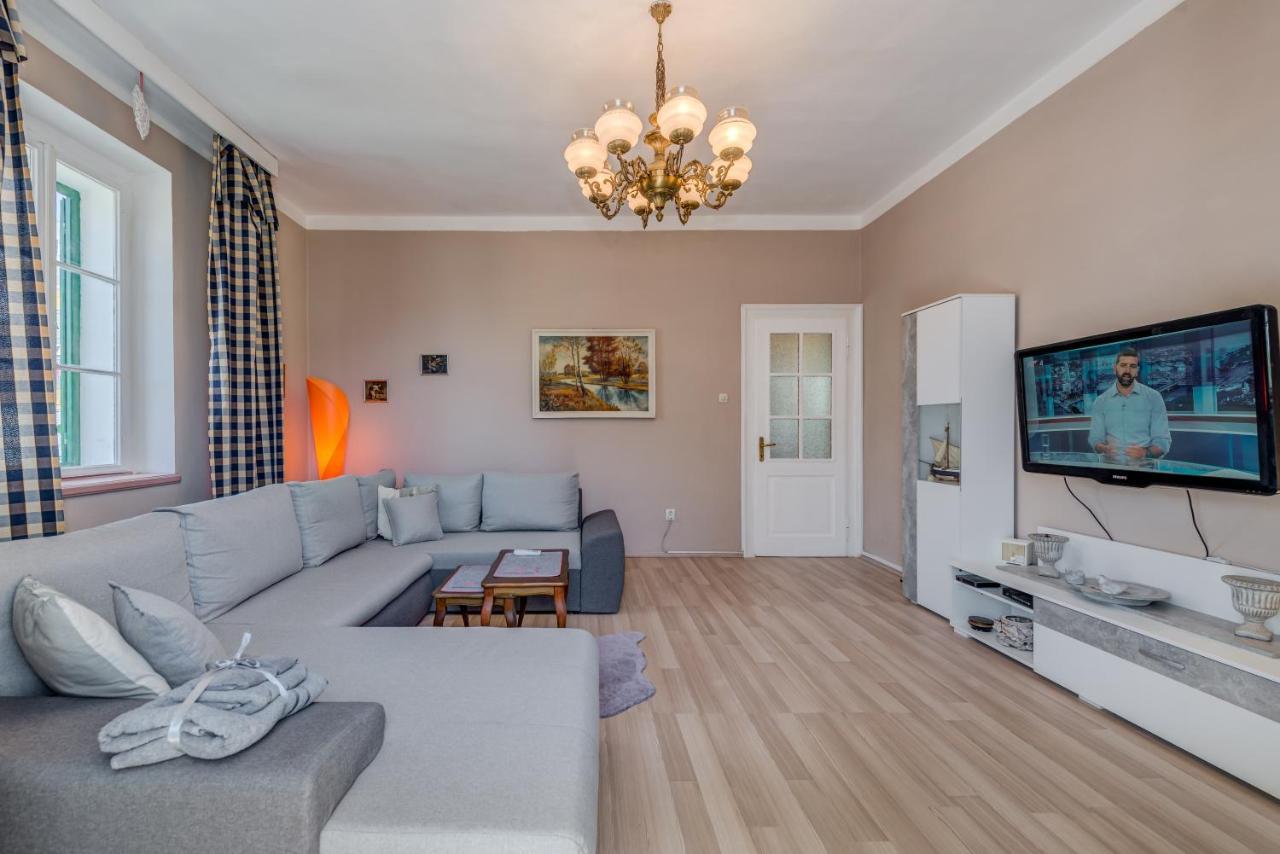 Apartment Pape Split Buitenkant foto