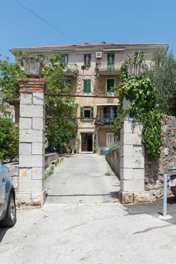 Apartment Pape Split Buitenkant foto
