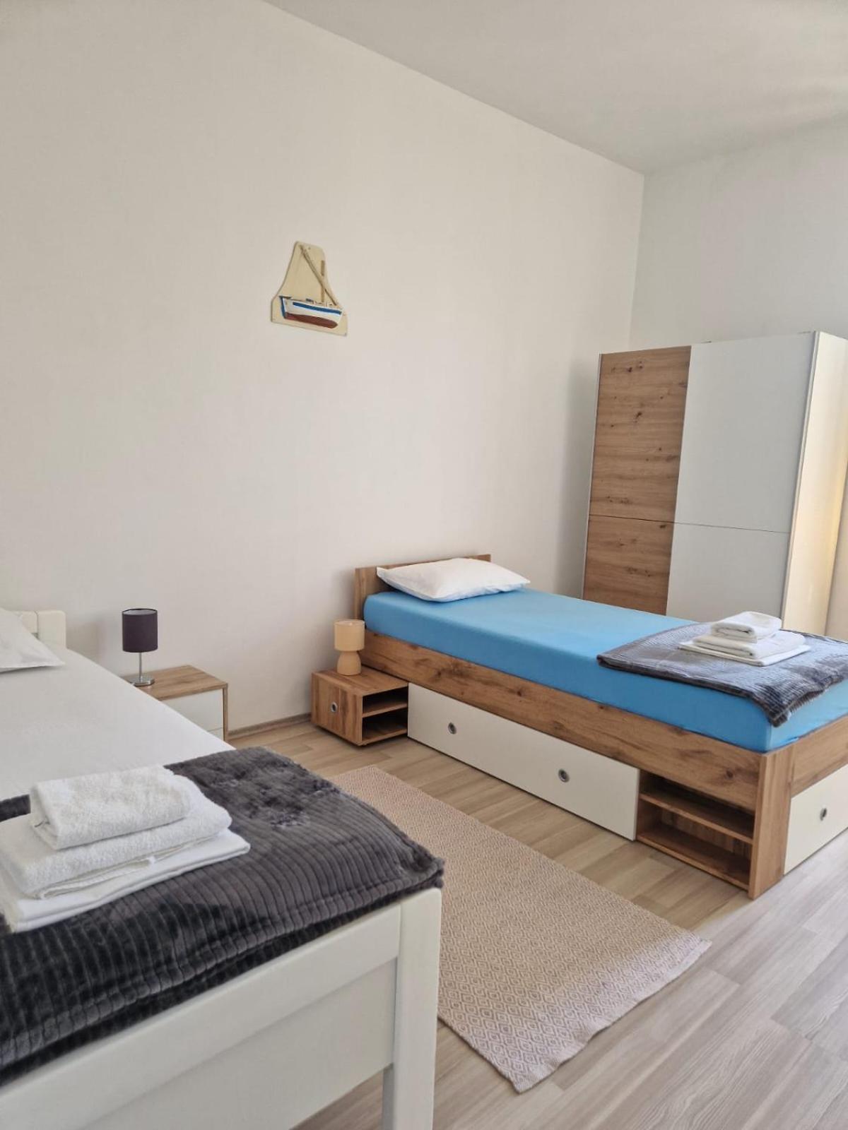 Apartment Pape Split Buitenkant foto