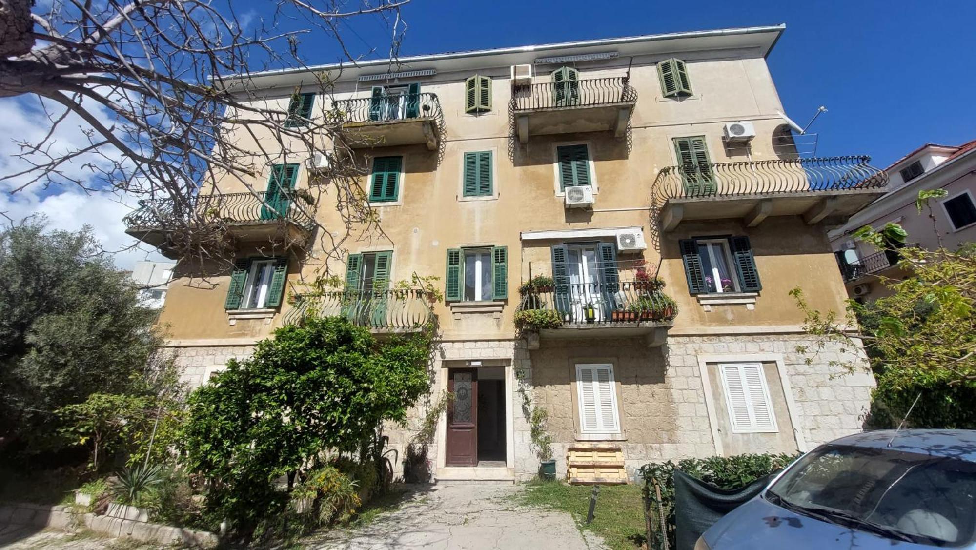Apartment Pape Split Buitenkant foto