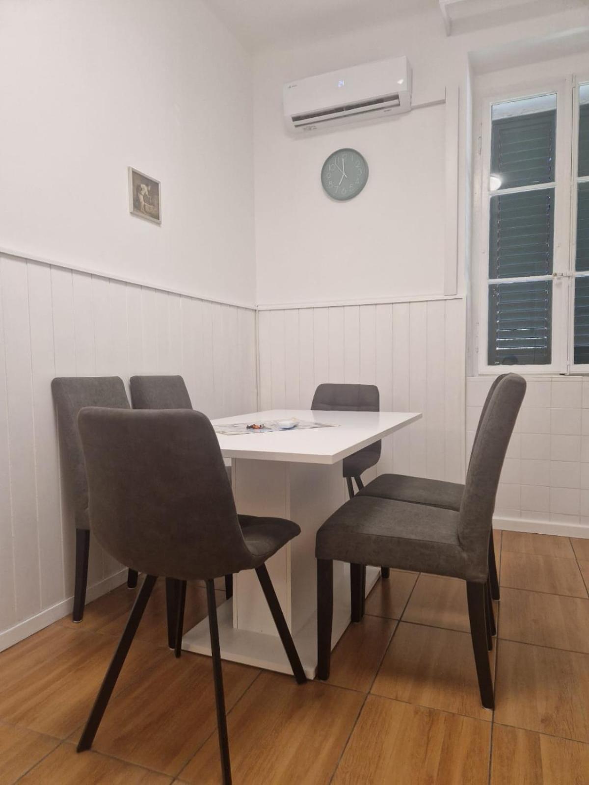 Apartment Pape Split Buitenkant foto